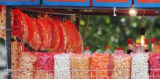 Inspectores SEGOM agreden a vendedor de chicharrines; ya los suspendieron Inspectores