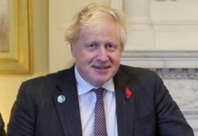 Se prepara Johnson por informe sobre fiestas ilegales Johnson