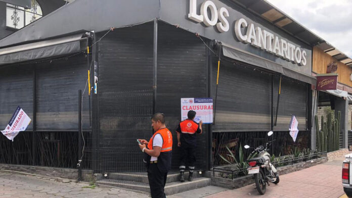El bar Los Cantaritos fue clausurado tras la denuncia de dos jóvenes que denunciaron una supuesta agresión de los meseros.