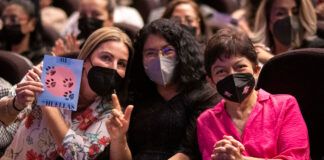 Lilia Cedillo reconoce a mamás universitarias de la BUAP