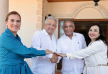 México suspende aranceles de alimentos con Belice México suspenderá los aranceles con Belice para sus exportaciones de productos agrícolas, carne de res y otros alimentos básicos.