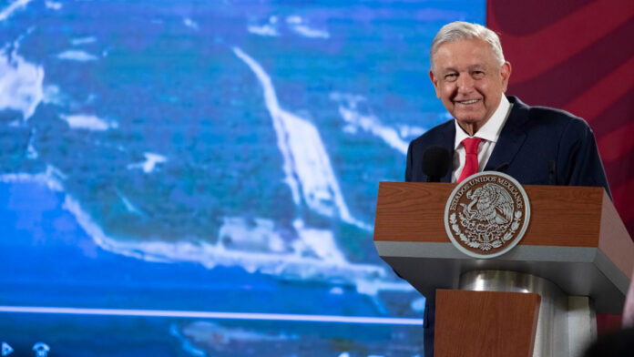 México Andrés Manuel López Obrador destacó que hay un descenso considerable de fallecimientos por la pandemia del Covid-19 en México.