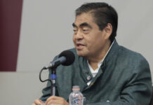 Vandalismo en sede del PAN podría ser conflicto interno: Barbosa Barbosa refirió que el PAN en Puebla tiene conflictos internos y que el vandalismo lo pudieron haber hecho los mismos inconformes.