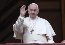 Papa Francisco quiere viajar a Moscú para reunirse con Putin El Papa hizo la oferta unas tres semanas después del inicio de la invasión a través del secretario de Estado, cardenal Pietro Parolin.