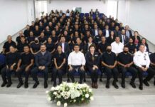 Imparte Lalo Rivera conferencia a cadetes de Academia Rivera