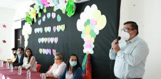 Reconoce SEDIF a personal femenino de casas de asistencia SEDIF