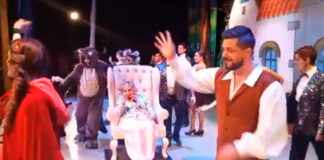 Silvia Pinal reaparece en obra infantil y critican a su familia En redes circula un video en el que aparece Silvia siendo trasladada en el escenario con una silla.