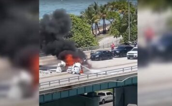 Se desploma avioneta sobre un puente en Miami