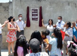 Norma Layón entrega pavimentación en San Lucas Atoyatenco