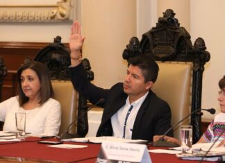 Alcalde toma protesta a integrantes del Comité Ciudadano para la Transparencia y Municipio Abierto