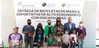 Entregan SEDIF y Salud bicicletas a deportistas de alto rendimiento con discapacidad