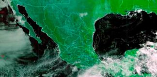 ‘Agatha’ se intensifica a huracán categoría 2 paso