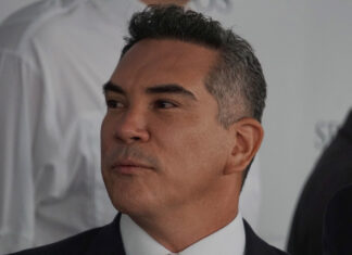 Audios son montaje: ‘Alito’; acusa de espionaje a Fiscal de Campeche Aseguró que esos audios tienen como objetivo un linchamiento político en su contra para romper las coalición 'Va Por México".