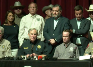 Autor de tiroteo en Texas anunció ataque en Facebook: gobernador El autor del tiroteo hizo una primera publicación en la red social Facebook 30 minutos antes del ataque en la primaria.