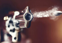 Bala perdida lesiona cabeza a mujer en Iztapalapa; está grave Se sabe que la víctima salió a la tienda cuando un impacto de bala le hirió en la cabeza.