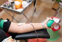Colombia elimina restricción para que hombres LGBT+ donen sangre