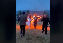 Pareja se prende fuego mientras se casan y se viralizan novios fuego