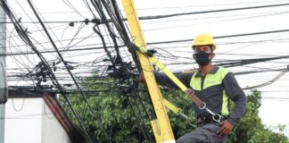 Ya suman 20 mil metros de cableado reordenados en Puebla Cableado