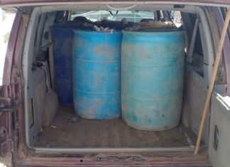 Aseguran camioneta con presunto huachicol en Chignahuapan camioneta