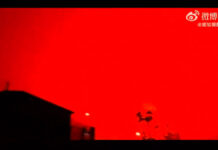 Cielo en China se tiñe de rojo ¿Por qué ocurrió? En 1770 el cielo se cubrió de rojo durante nueve días en China, Corea del Sur, Japón y Europa, debido a una actividad solar masiva.