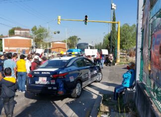 Vecinos de San Antonio Abad bloquean carril de RUTA