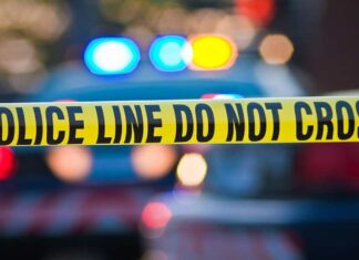 En Nigeria universitarios mataron a compañera por blasfemar contra Mahoma cinta policial