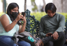 Uso de cubrebocas en Puebla es voluntario: Barbosa Barbosa dijo que también cada persona puede asumir seguir usando el cubrebocas, lo cual consideró es de halagar.