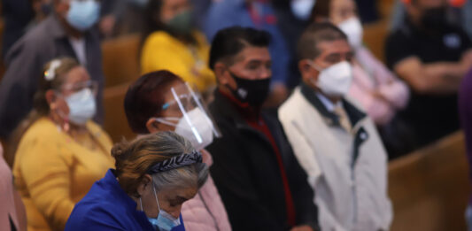 A partir de este 14 de mayo el uso voluntario del cubrebocas en iglesias de Puebla será voluntario, confirmó la Arquidiócesis.