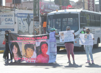 Familiares de desaparecidos bloquean 11 Sur y Las Torres Desaparecidos