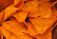 Joven gana 250 mil pesos por encontrar un extraño Dorito