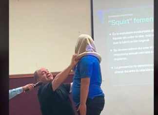 Disfrazan a joven de preservativo para clase de educación sexual educación sexual