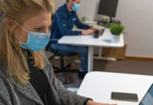 Estrés empeoró con regreso a las oficinas: encuesta El 41% de los trabajadores que han vuelto a las oficinas señalaron que la cantidad de estrés que experimentan ha empeorado.