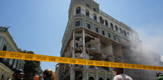 El presidente de Cuba Miguel Díaz-Canel rechazó que la explosión en el hotel Saratoga la causara una bomba.