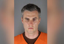 Expolicía se declara culpable en caso George Floyd El ahora expolicía Thomas Lane evitó un próximo juicio por el cargo más grave de complicidad en asesinato en segundo grado.