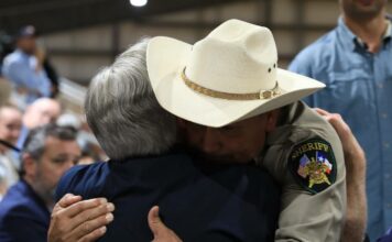 Texas: Gobernador cancela reunión con Asociación del Rifle Texas