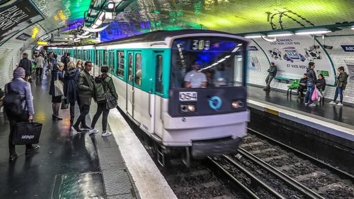 paris-trasporte cubrebocas francia covid