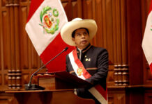 Denuncian a presidente de Perú por plagiar tesis de maestría Dan año y medio de prisión preventiva a Pedro Castillo