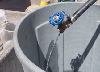 Amplían red de distribución de agua potable en colonia Arenillas Se amplía la red de distribución del vital líquido en beneficio de 1,000 habitantes de la zona suroriente de la ciudad.