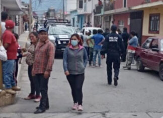 Riña termina en balacera afuera de Primaria en Amozoc En balacera terminó un riña entre varias personas, unas de ellas mujeres.
