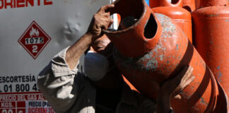 Tanque de gas costará 460 pesos esta semana en Puebla capital En Tehuacán, Ajalpan, Xoquitlán, Miahuatlán, Chilac, Cañada Morelos y Altepexi el tanque de 20 kilos costará 497.8 pesos.