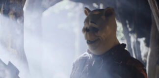 Winnie The Pooh aterrorizará desde la pantalla grande Aunque Winnie Pooh asesino será la figura central, Piglet (Puerquito en Latinoamérica) también se encuentra entre los personajes.