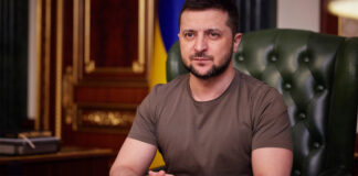 Rusia emite orden de busca y captura a Zelenski