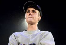 Justin Bieber sufre de un parálisis facial a causa de un virus