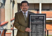 Decano UDLAP recibe reconocimiento de la ANFEI Decano