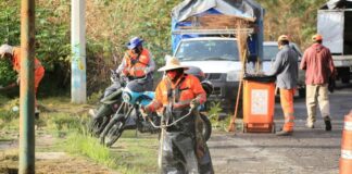 Realizan limpieza en entrada del Infonavit La Margarita Limpieza