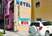 Motel en Monterrey cobra 120 pesos por “regaderazo”