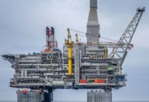 Rusia acusa a Ucrania de atacar plataformas petrolíferas en mar Negro