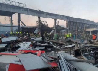 Rusia lanza misil contra centro comercial de Ucrania Rusia