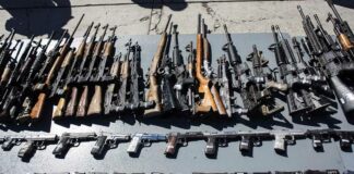 Senado de EU aprueba proyecto de ley de control de armas