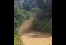 Se desploma cerro en Tlacotepec; graban momento exacto